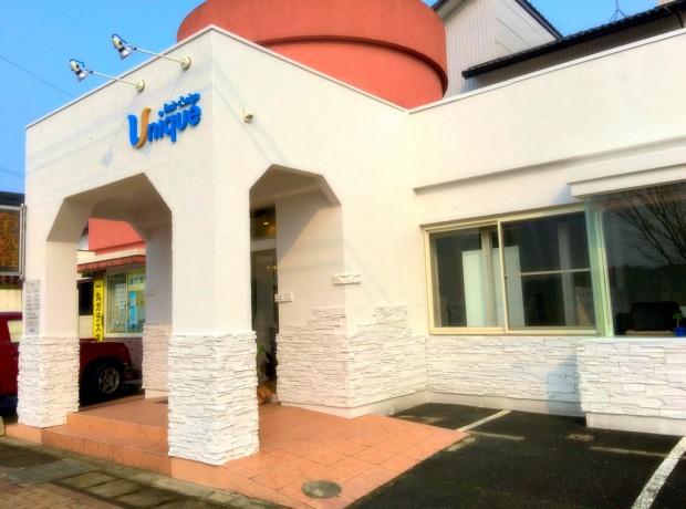 hair design Unique店舗写真1